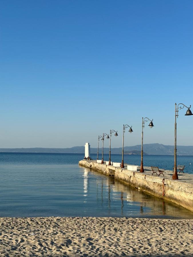 Apartment Anemomylos By The Sea *